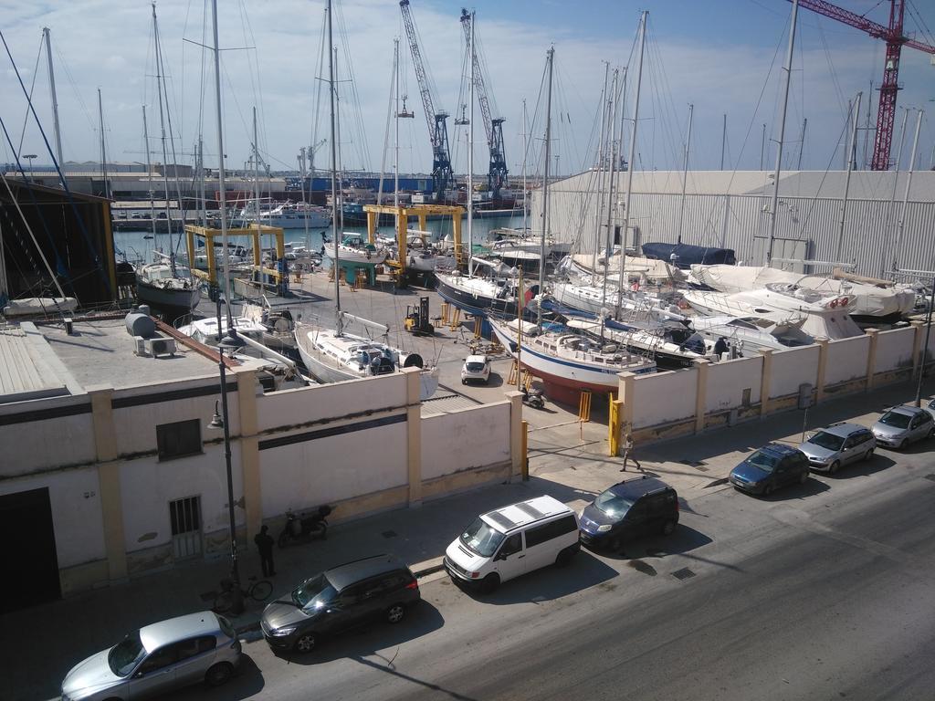 L'Oasi Del Porto Bed & Breakfast Trapani Dış mekan fotoğraf
